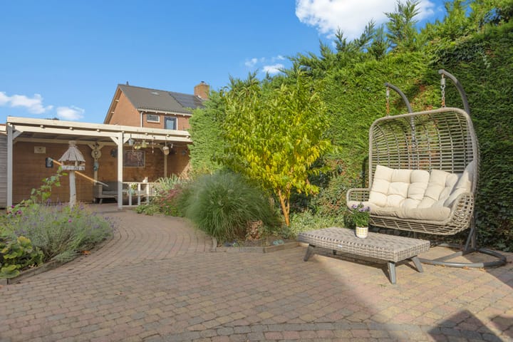 Photo 48 of Meeuwenlaan 5