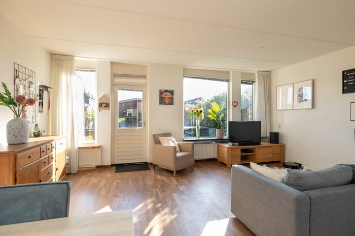 Foto 2 van van Leeuwenhoekstraat 9