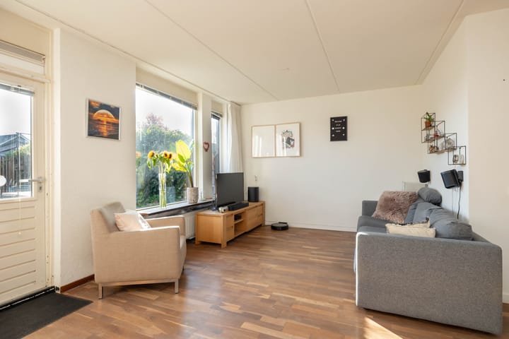 Foto 10 van van Leeuwenhoekstraat 9