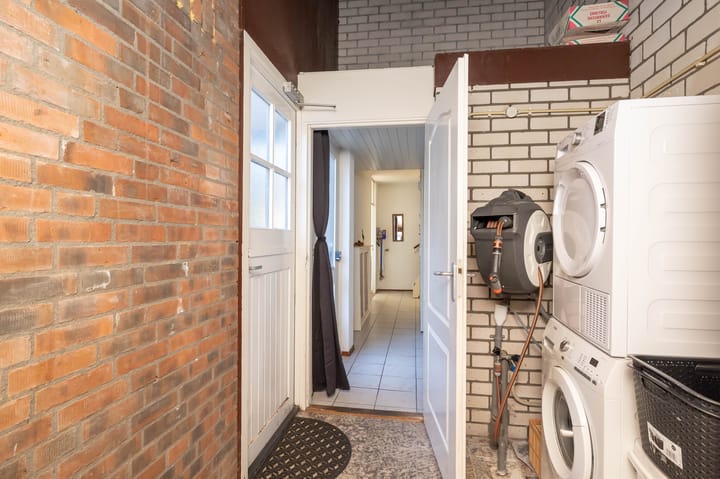 Foto 21 van van Leeuwenhoekstraat 9