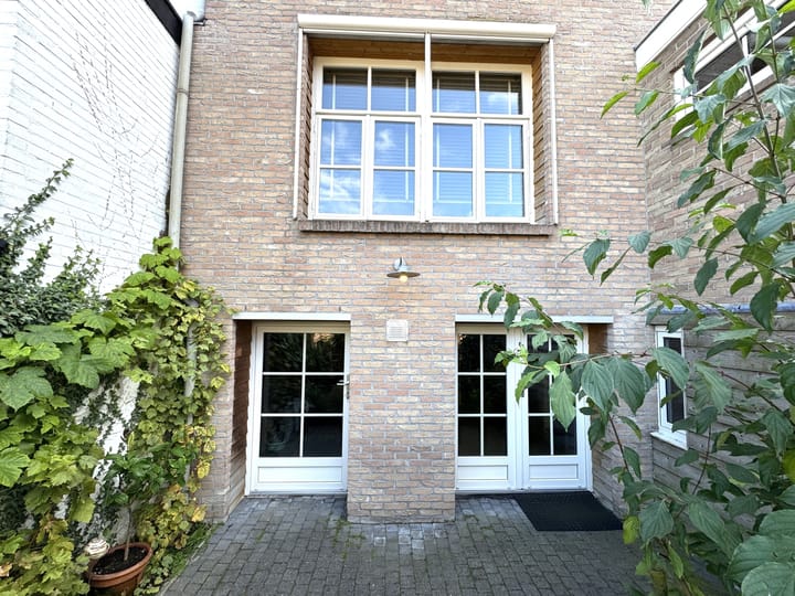 Photo 27 of Frans van Waesberghestraat 31