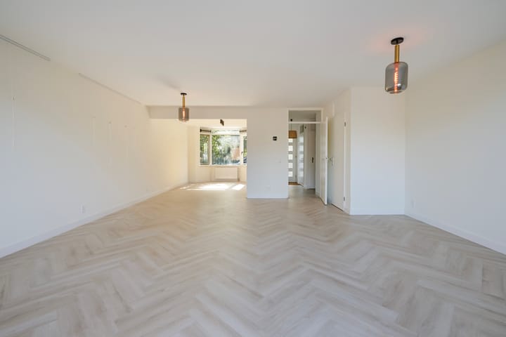 Photo 23 of Zandzeggelaan 199