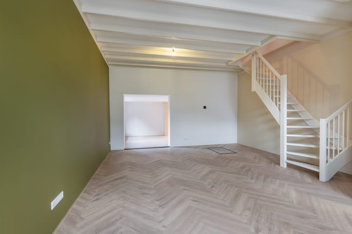 Photo 2 of Burgemeester Voetenstr 3