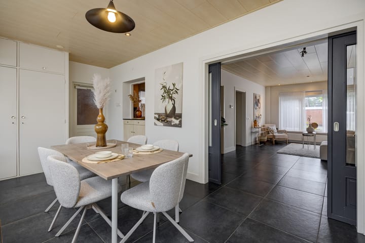 Foto 2 van Adelheid van Voornstraat 29