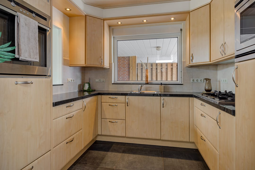 Foto 8 van Adelheid van Voornstraat 29