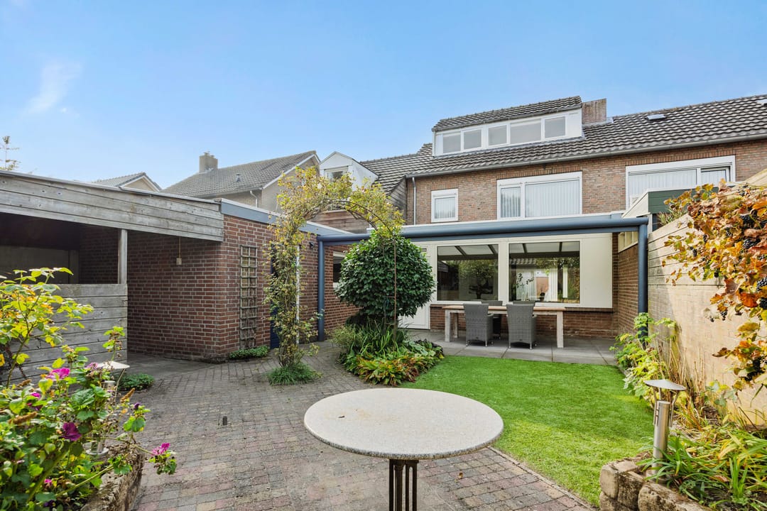 Foto 31 van Adelheid van Voornstraat 29