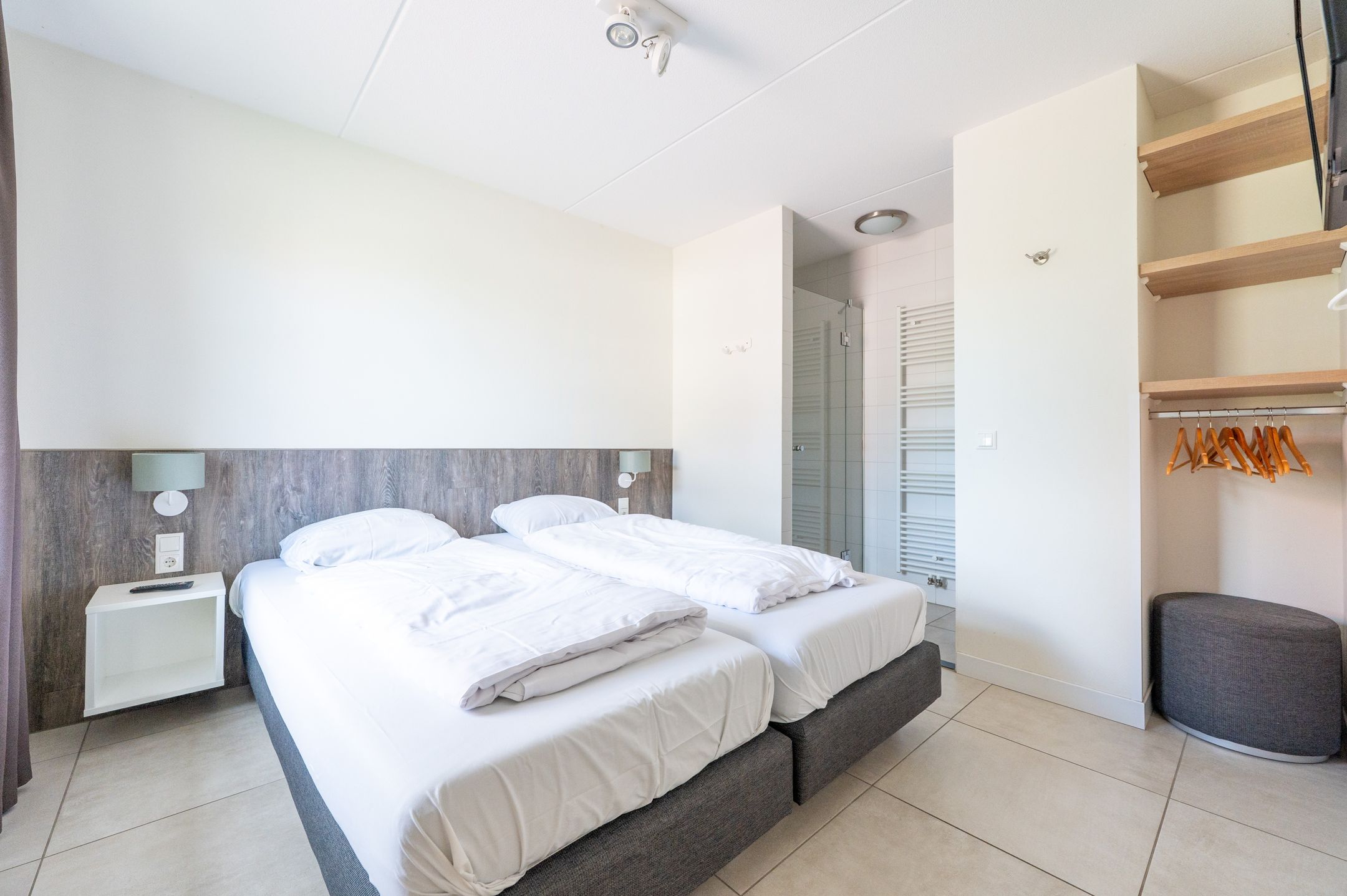 4-bedroom freehold villa in Nieuwvliet — photo 3 of 5