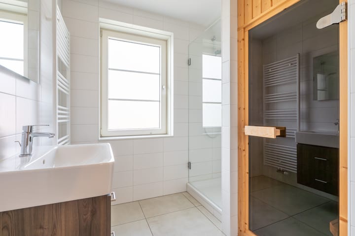 Photo 4 of Zeedijk 24-269