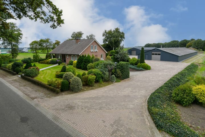 Hoevenstraat 2, Beringe