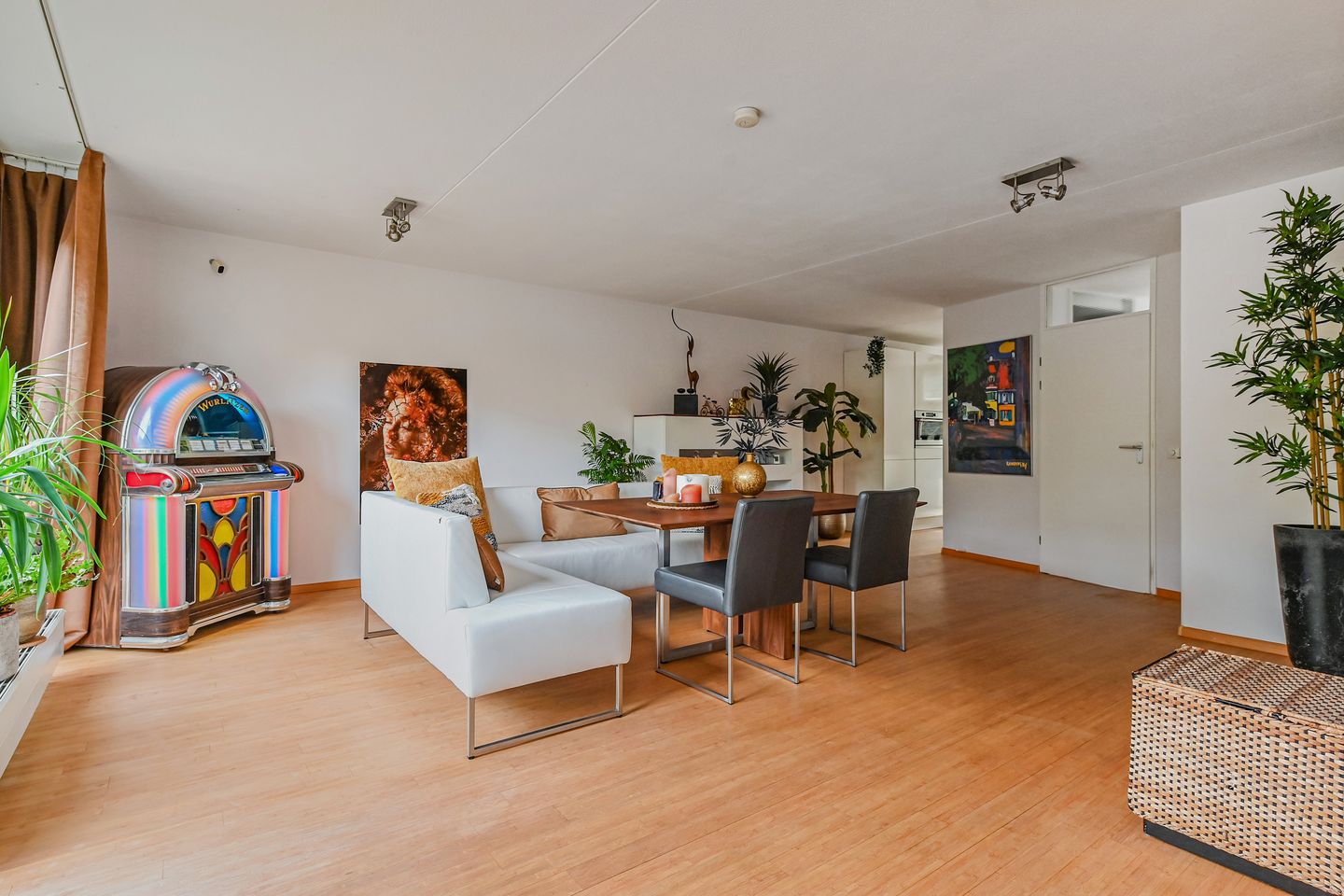 Foto 10 van Dahlia 5