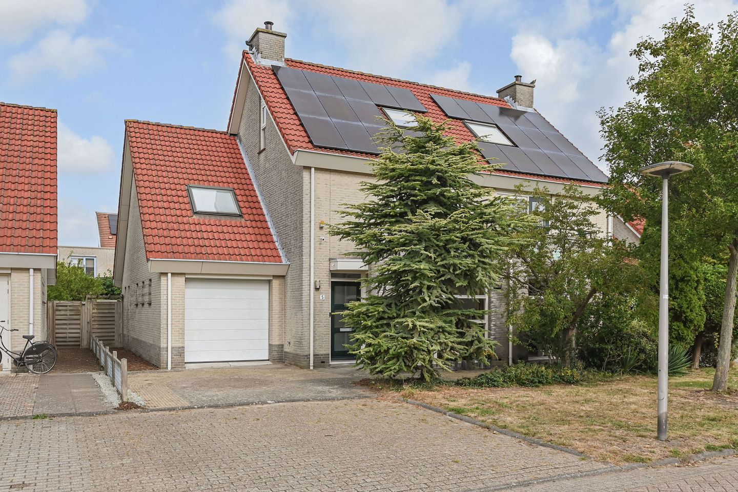 Foto 55 van Dahlia 5