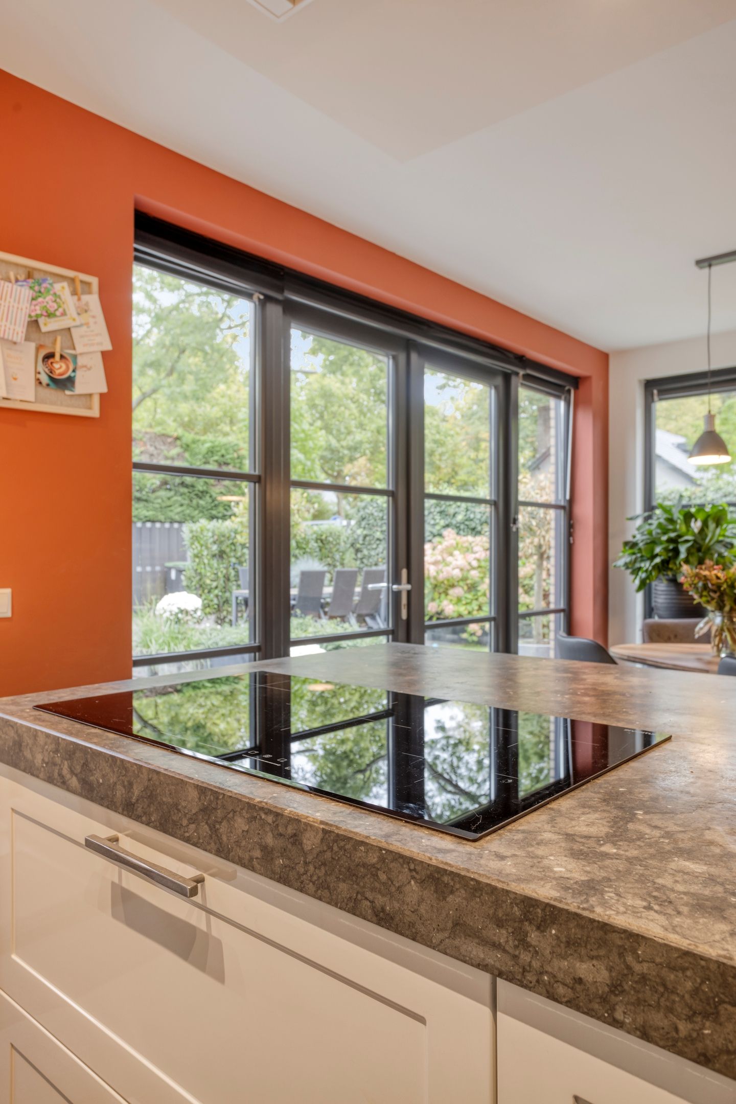 Foto 19 van Koningin Emmastraat 21