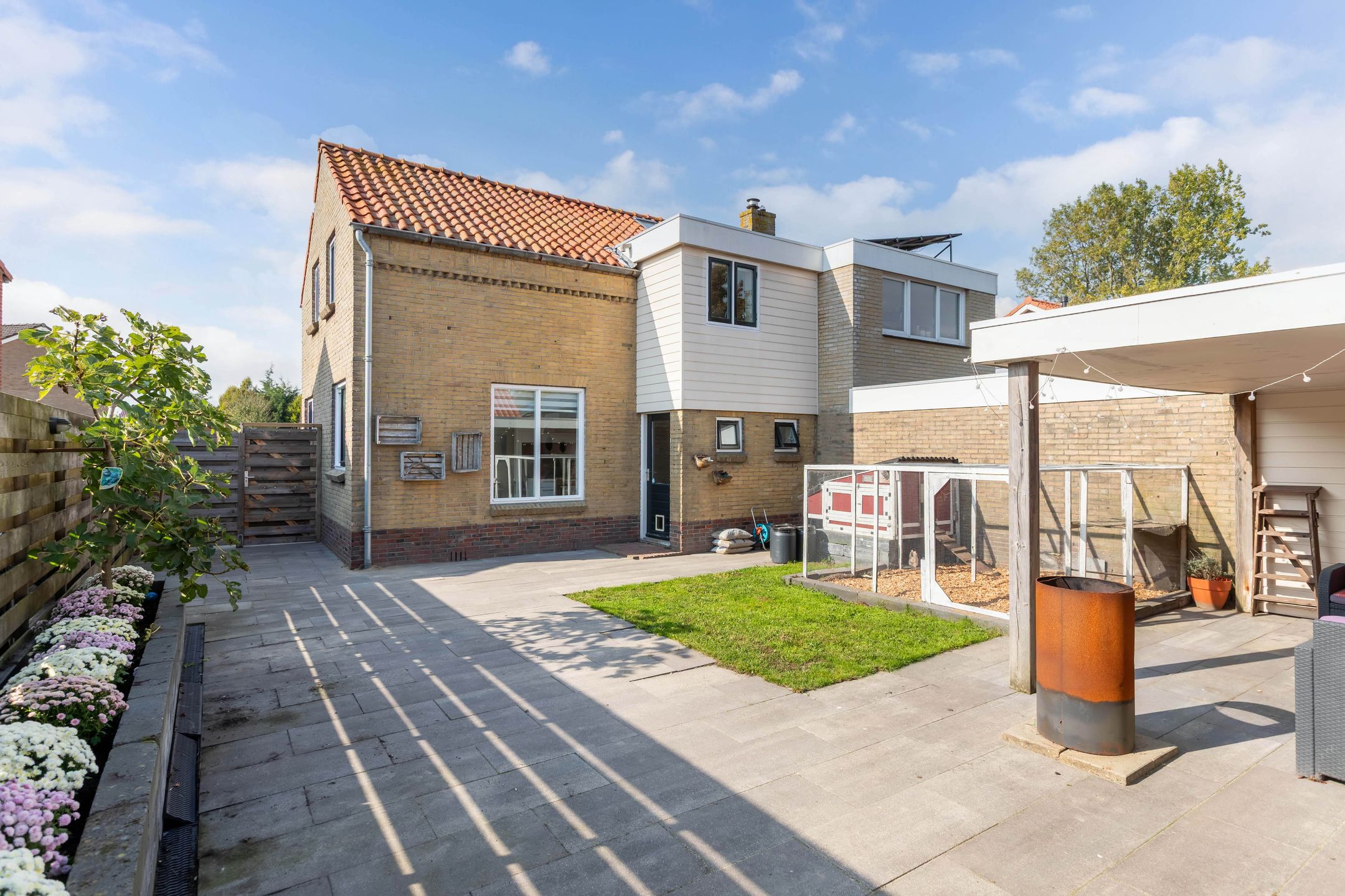 Foto 3 van Meester Vrijburgstraat 11