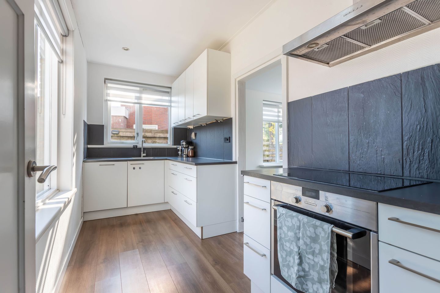 Foto 14 van Meester Vrijburgstraat 11