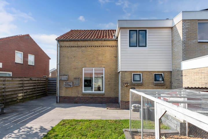 Foto 30 van Meester Vrijburgstraat 11