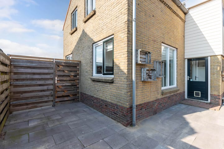 Foto 32 van Meester Vrijburgstraat 11