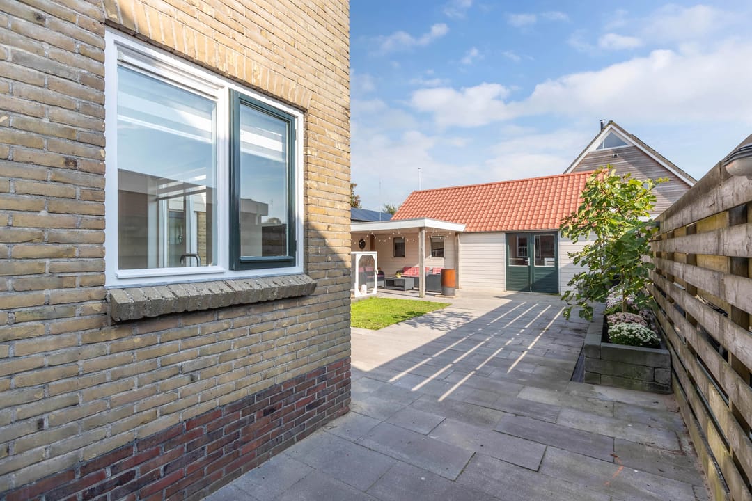 Foto 41 van Meester Vrijburgstraat 11