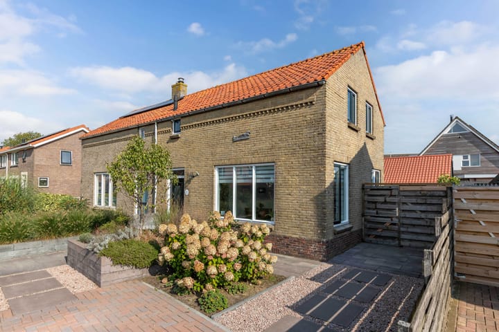 Foto 44 van Meester Vrijburgstraat 11