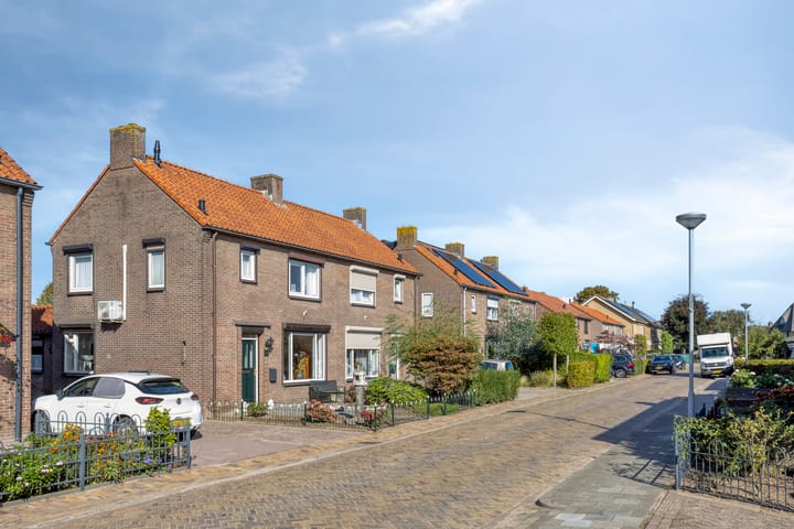 Photo 6 of Tuinstraat 11