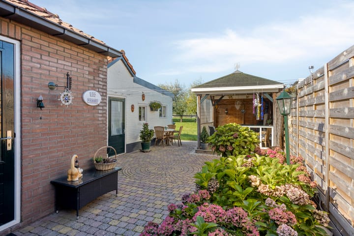 Photo 31 of Tuinstraat 11