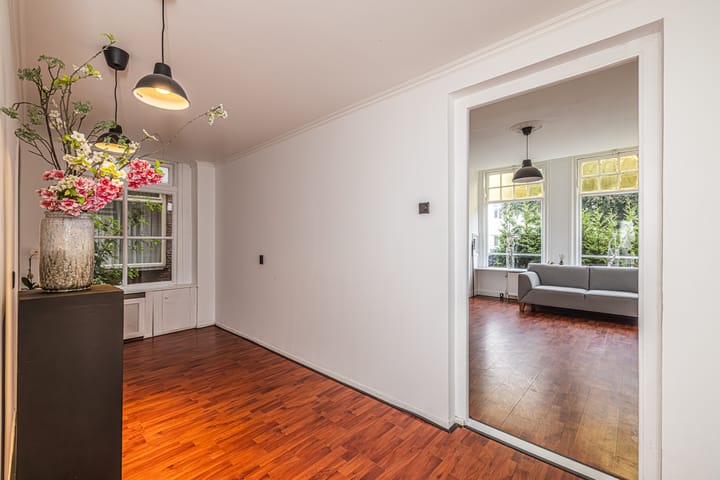 Foto 11 van Weeresteinstraat 101