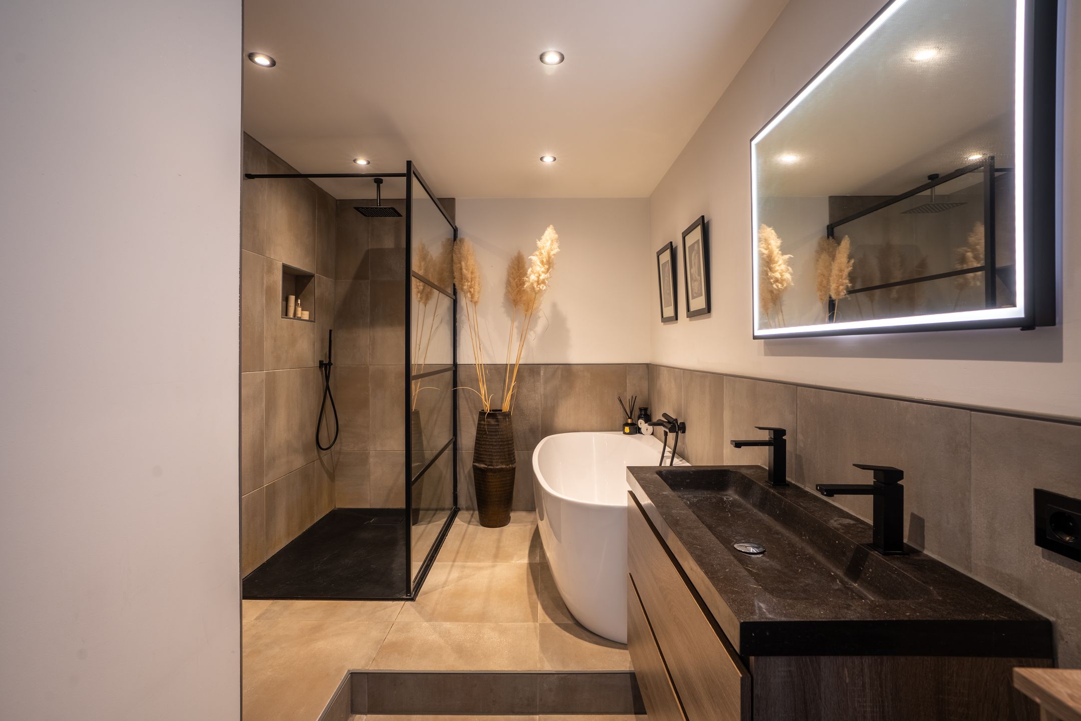 Photo 33 of Karel Doormanstraat 388-C