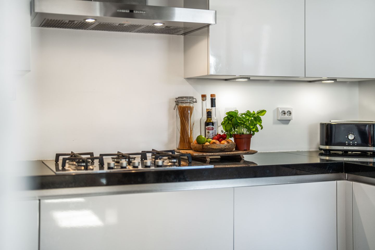 Foto 14 van Oscar Romerolaan 8