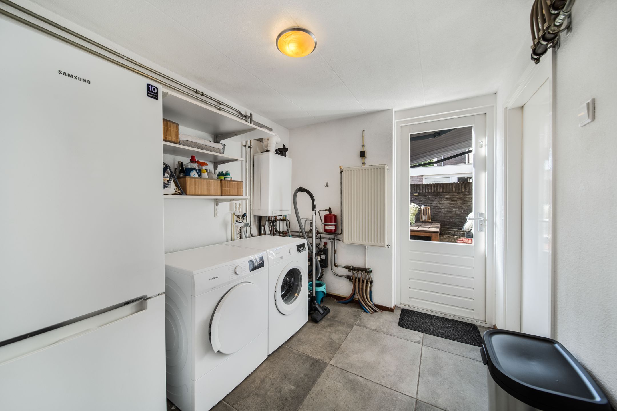 Foto 15 van Oscar Romerolaan 8