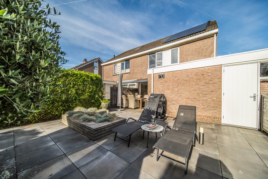 Foto 17 van Oscar Romerolaan 8