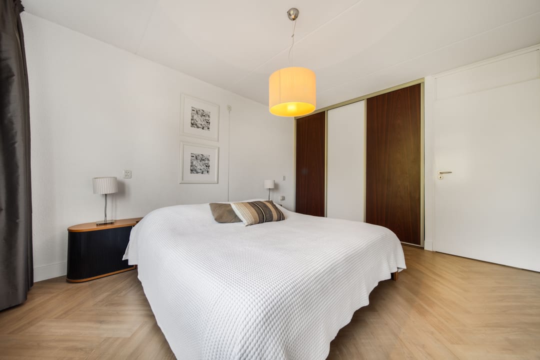 Foto 28 van Oscar Romerolaan 8