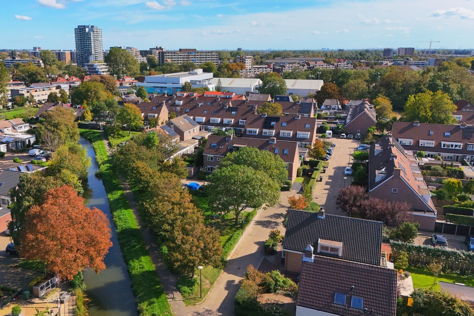 Foto 42 van Oscar Romerolaan 8