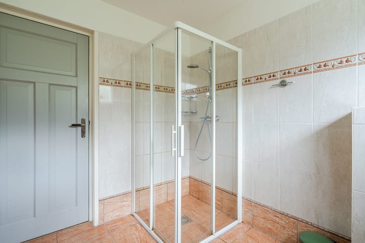 Photo 21 of Oosteinde 6