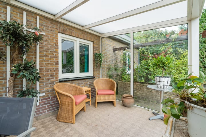 Photo 35 of Oosteinde 6