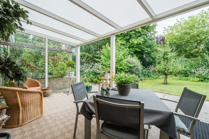 Photo 36 of Oosteinde 6