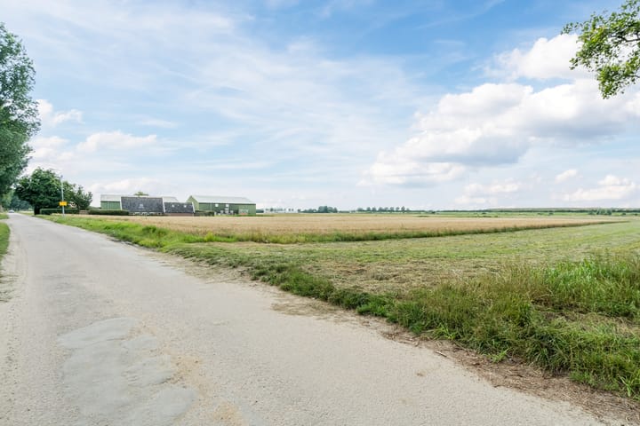 Photo 47 of Oosteinde 6