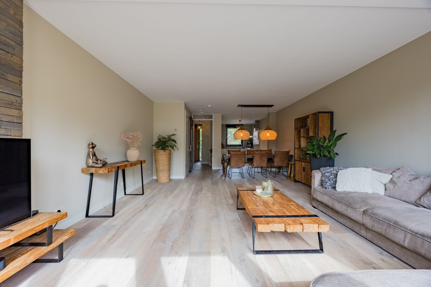 Foto 12 van Witte Emille 8