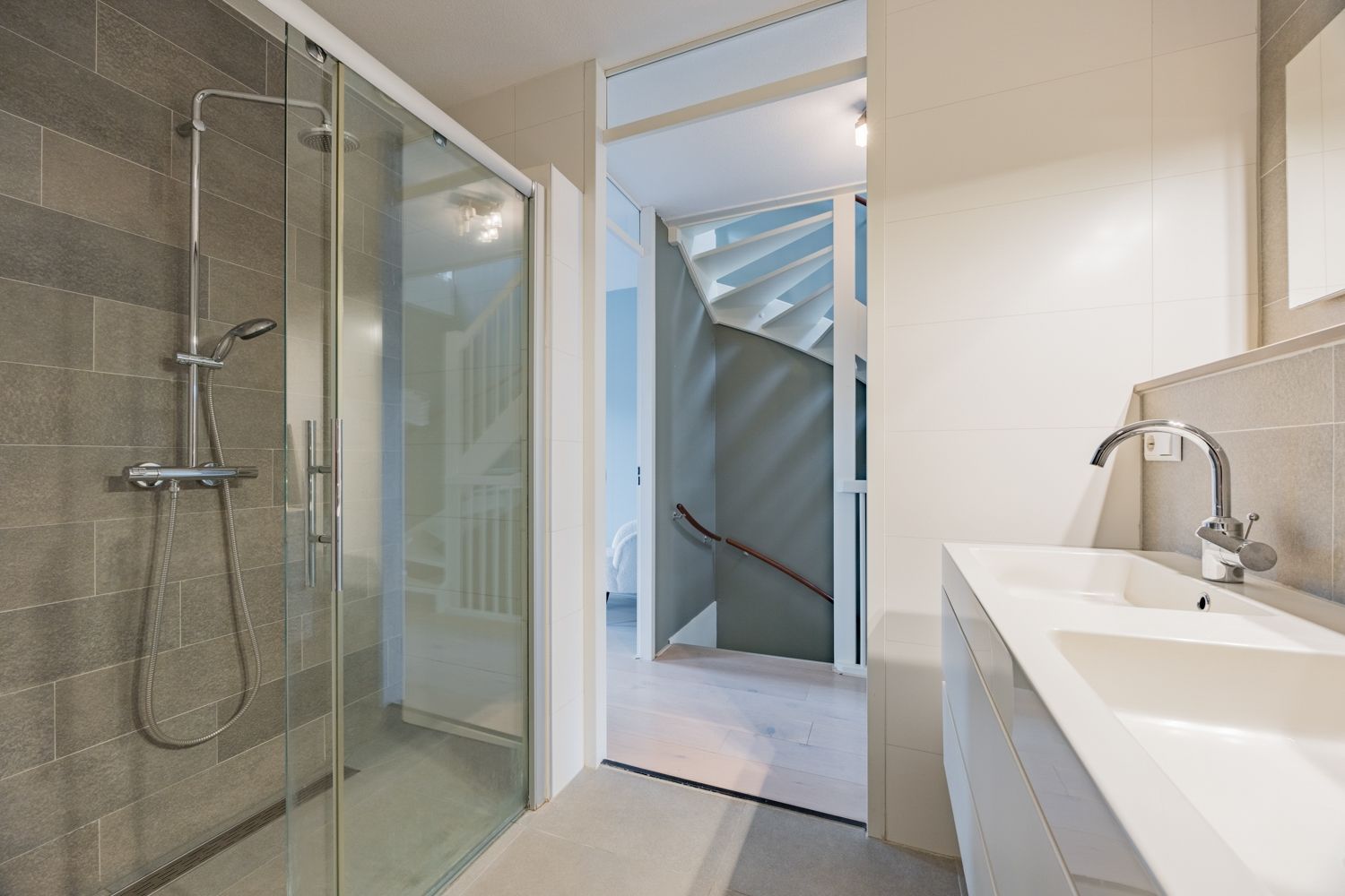 Foto 24 van Witte Emille 8