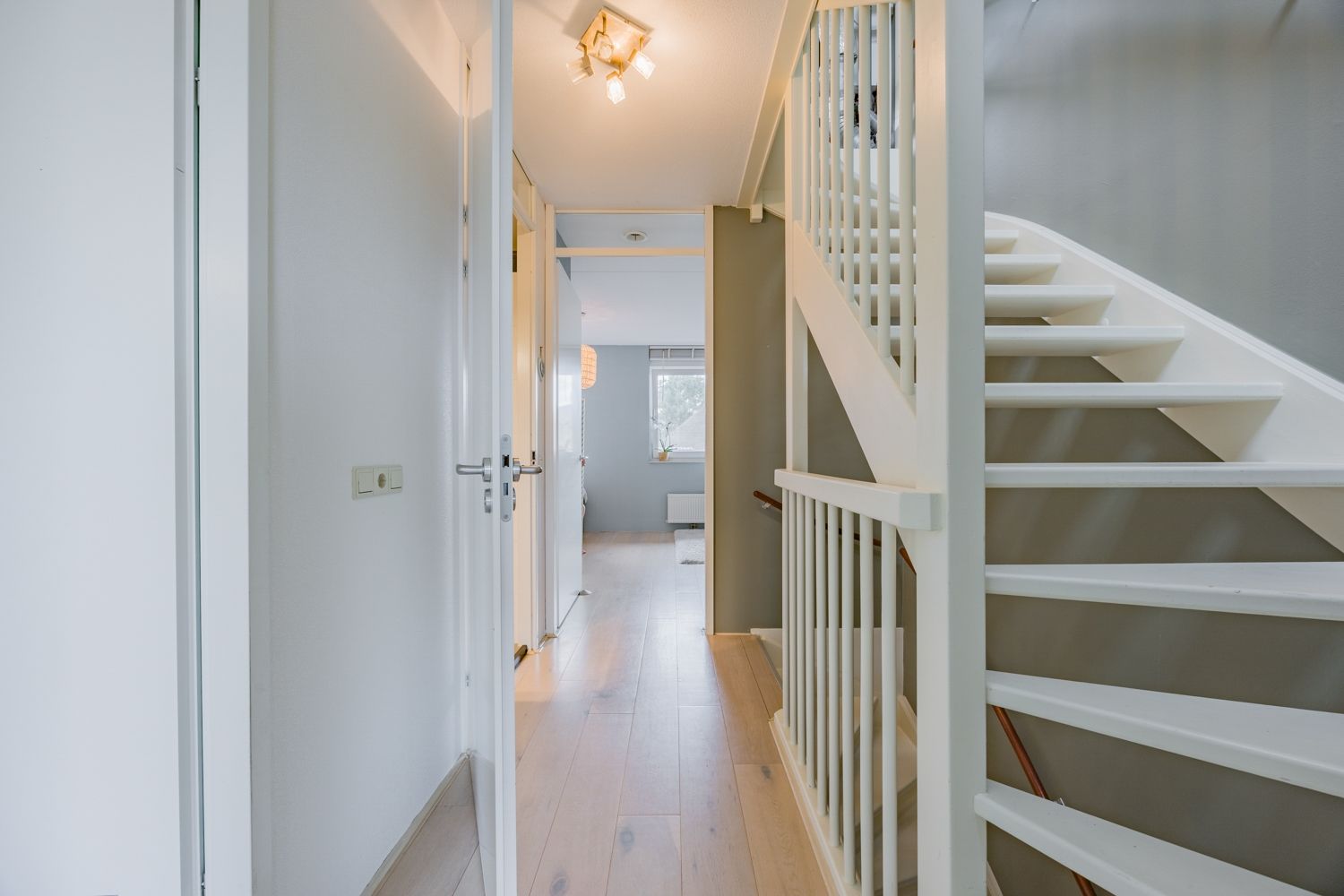 Foto 27 van Witte Emille 8