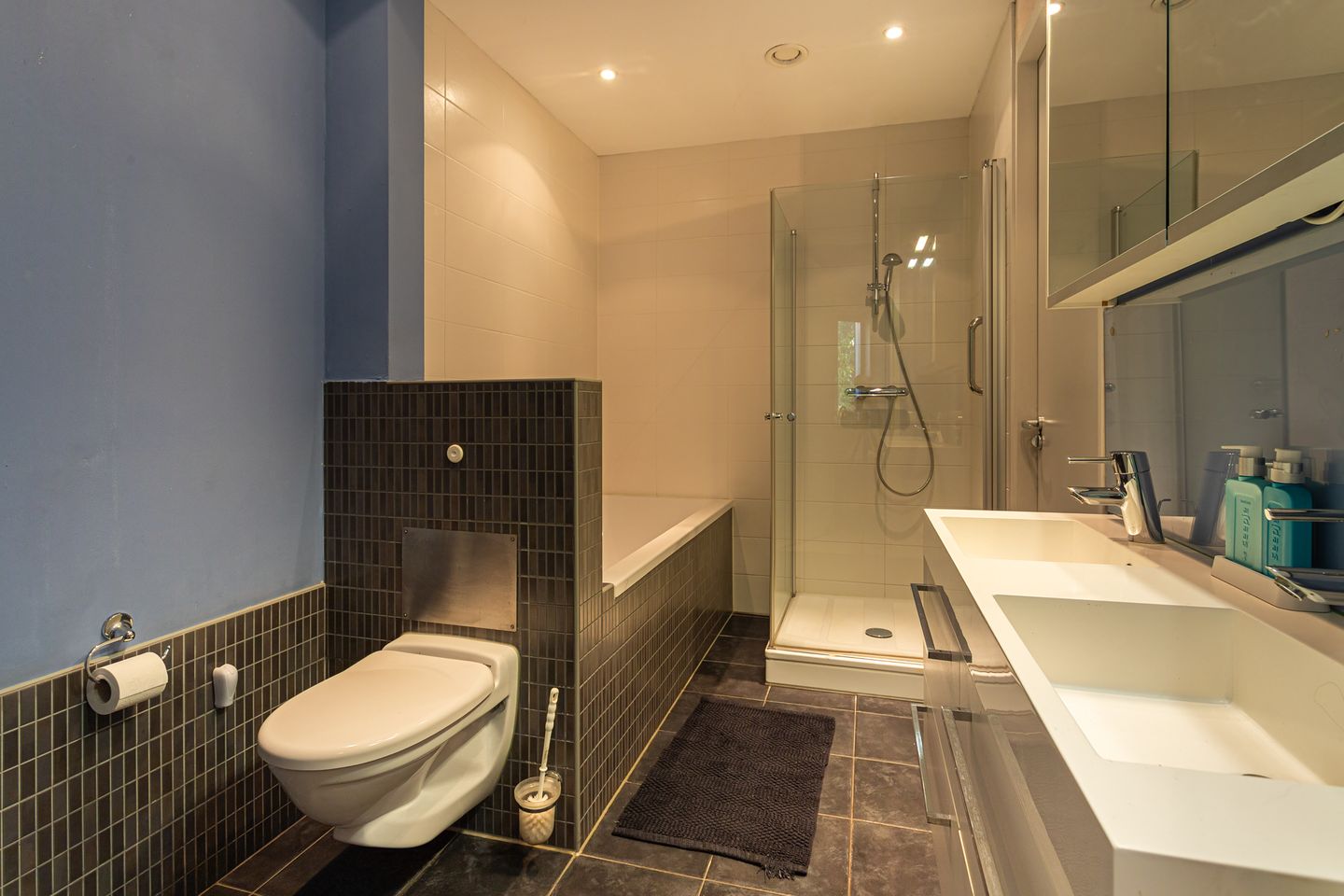 Foto 20 van Drieklinken 103