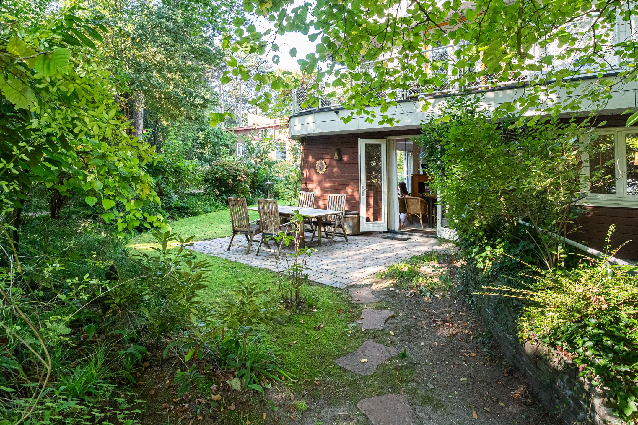 Foto 27 van Drieklinken 103