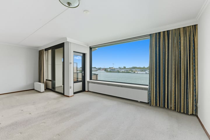 Photo 5 of Pontonniersweg 438