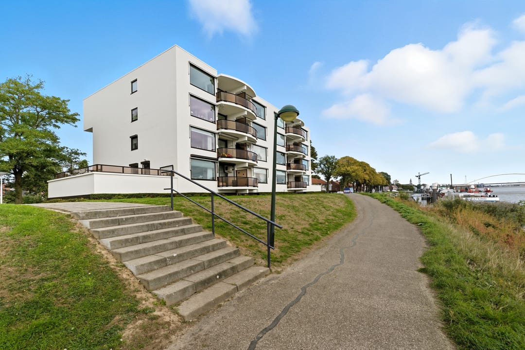 Foto 43 van Pontonniersweg 438