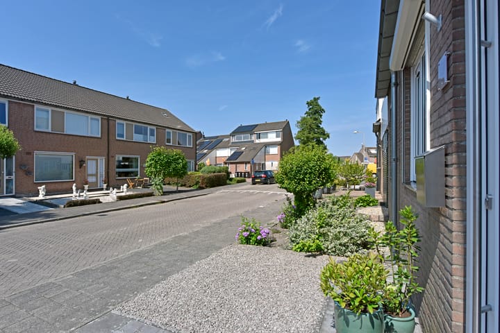 Foto 35 van Elzenstraat 10