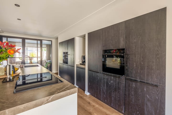 Foto 8 van Koninginnelaan 107