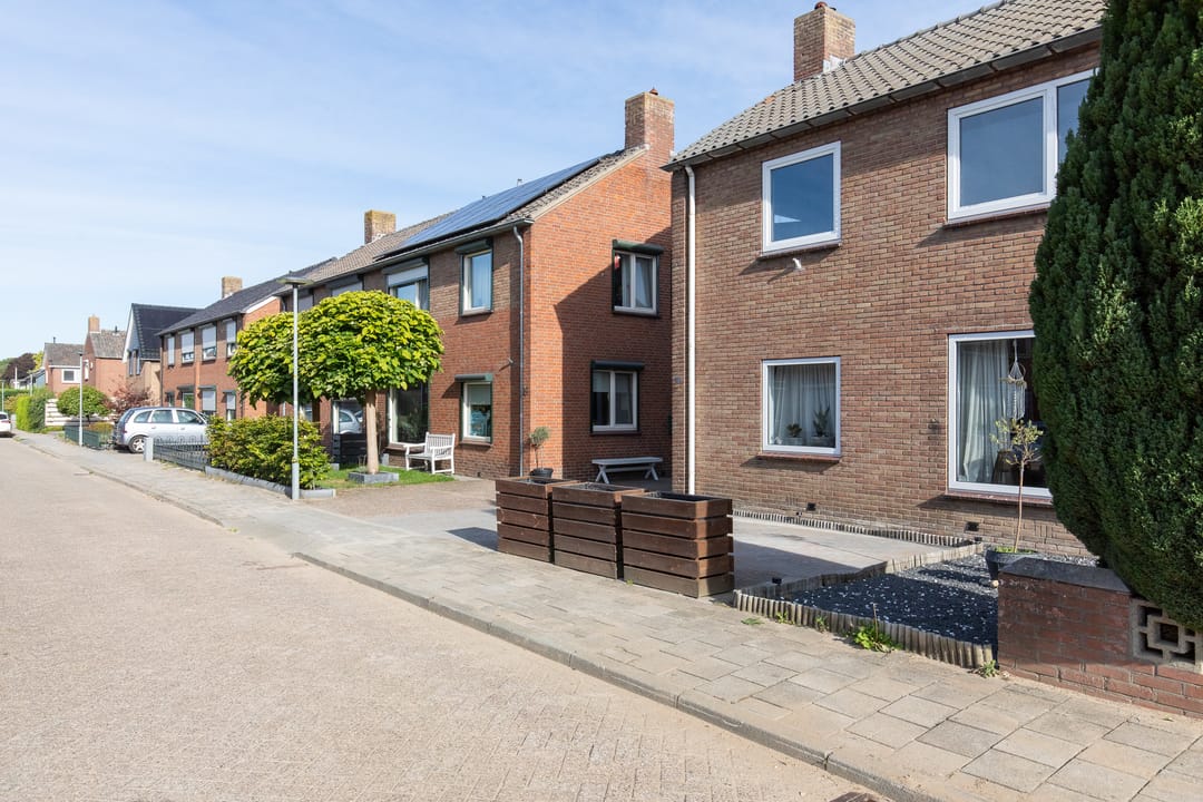 Photo 7 of Schoolstraat 12