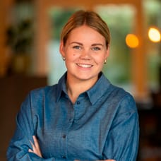 Leslie van den Brink - Commercieel Medewerker