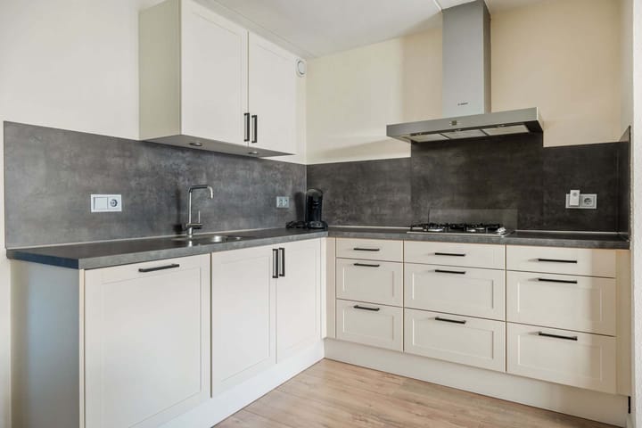 Photo 13 of Tulpstraat 77