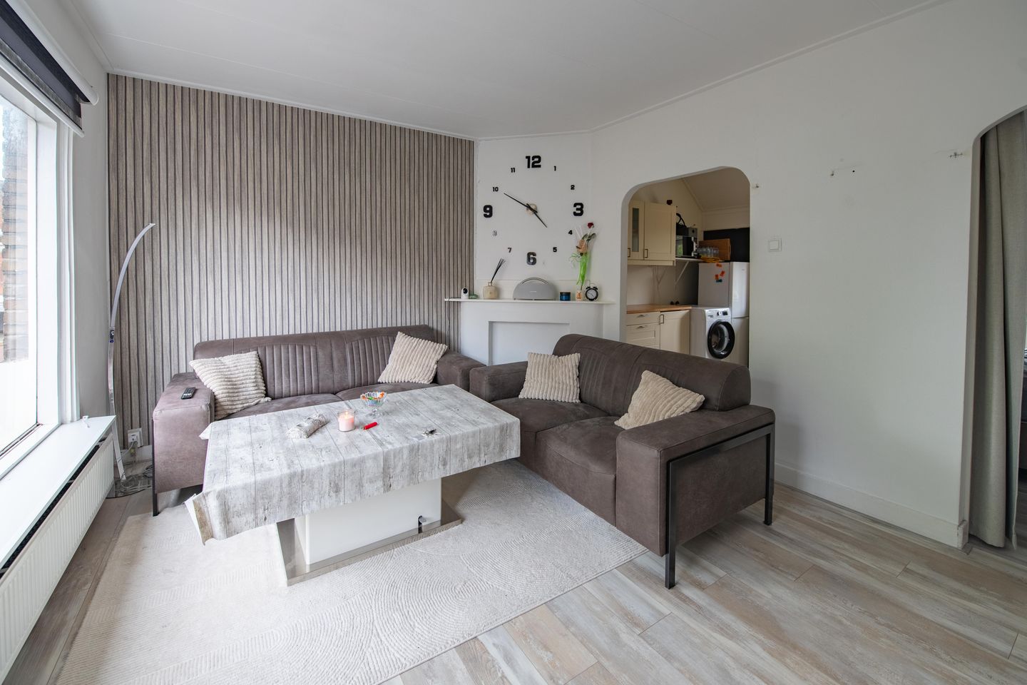 View photo 5 of Larenseweg 43-45