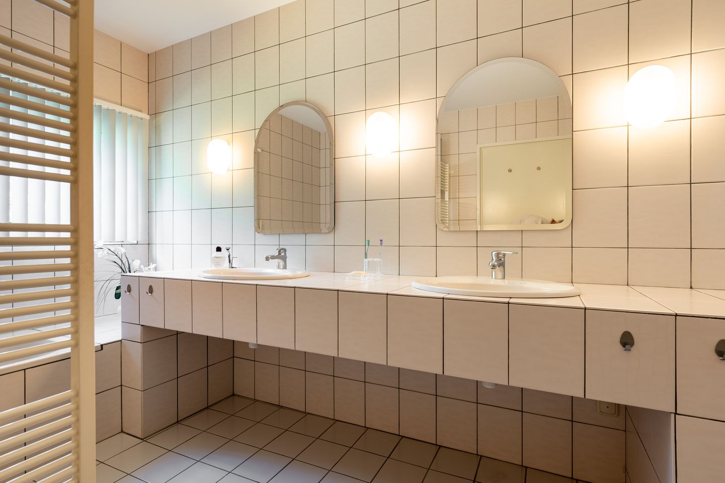 Foto 14 van Adriaen Brouwerstraat 42