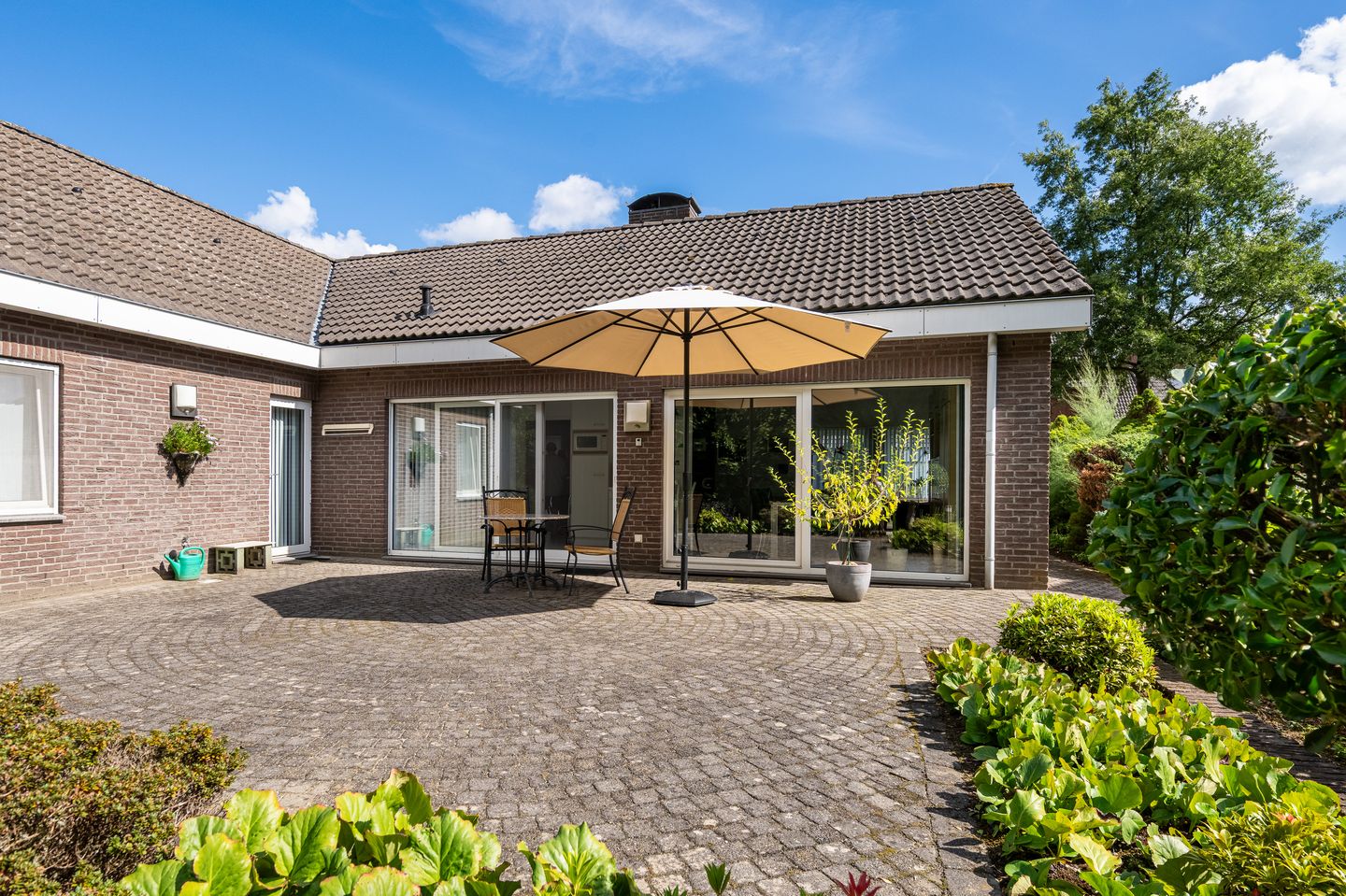 Foto 29 van Adriaen Brouwerstraat 42